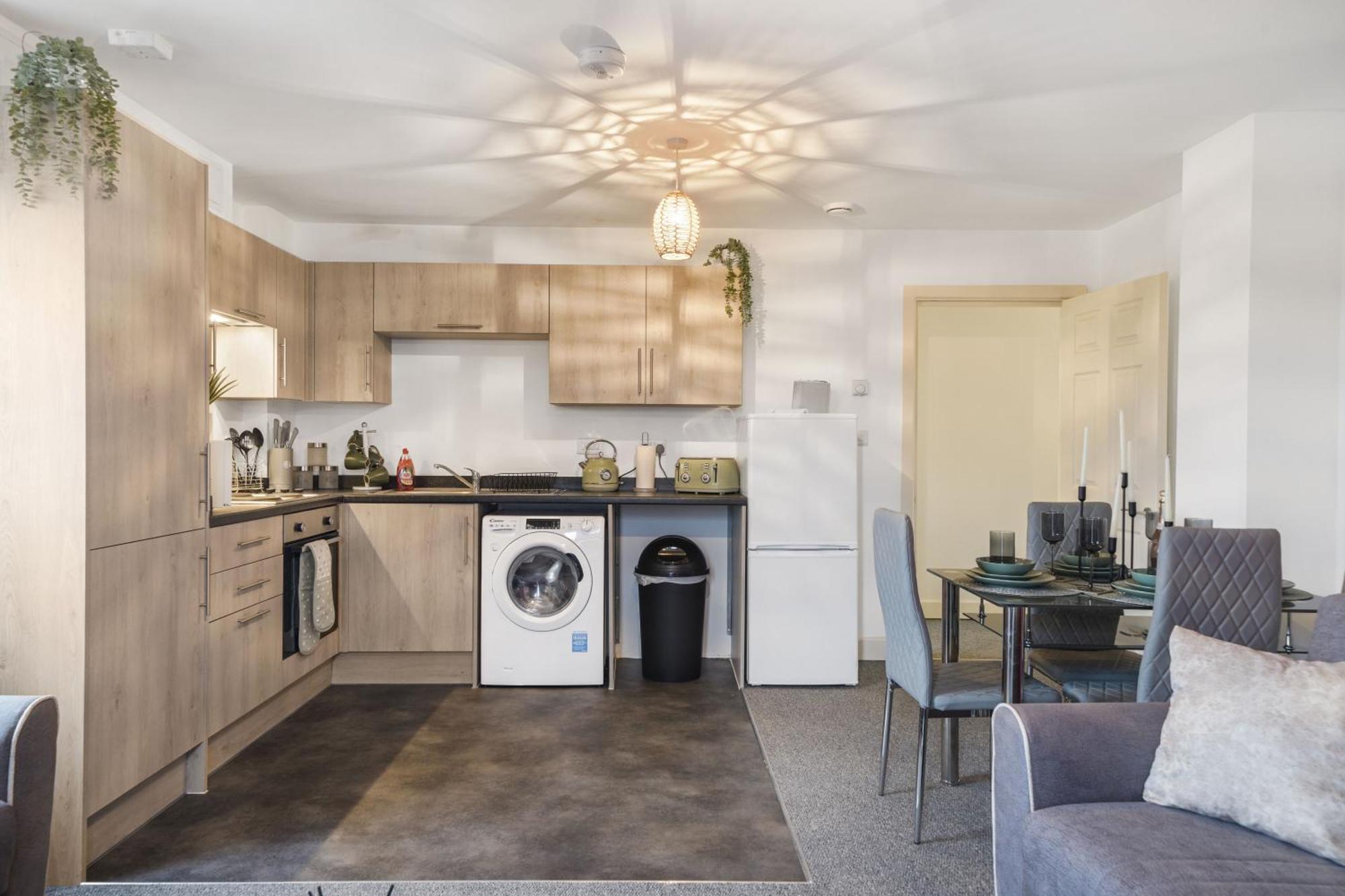 Livestay-New Private Apartment Building Minutes From Heathrow Слау Экстерьер фото