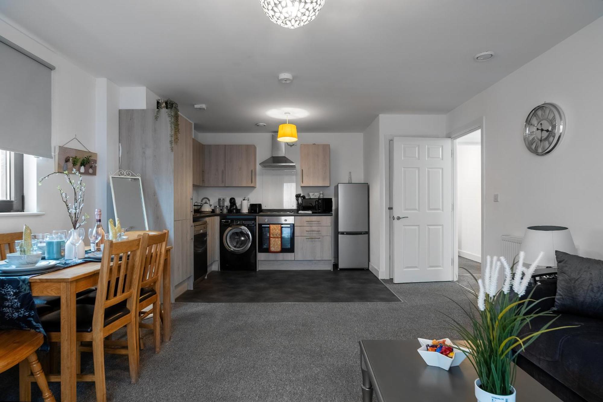 Livestay-New Private Apartment Building Minutes From Heathrow Слау Экстерьер фото