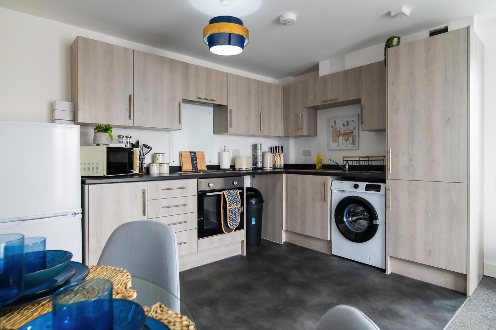 Livestay-New Private Apartment Building Minutes From Heathrow Слау Экстерьер фото